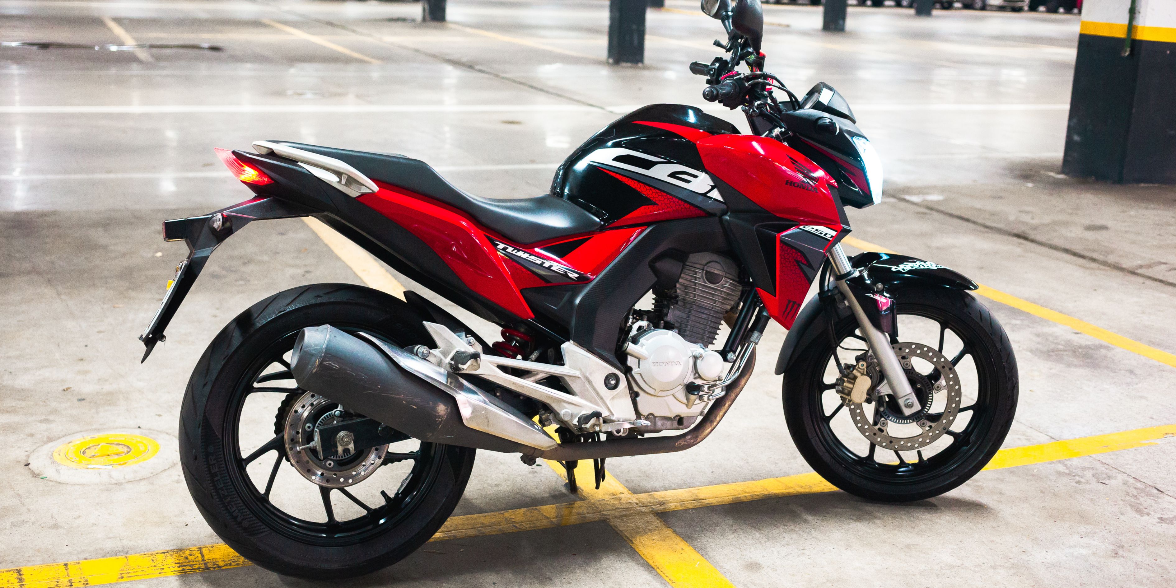 Rüyada Motosiklet Sürmek Ve Rüyada Motor Kullanmak Rüyada Motora Binmek